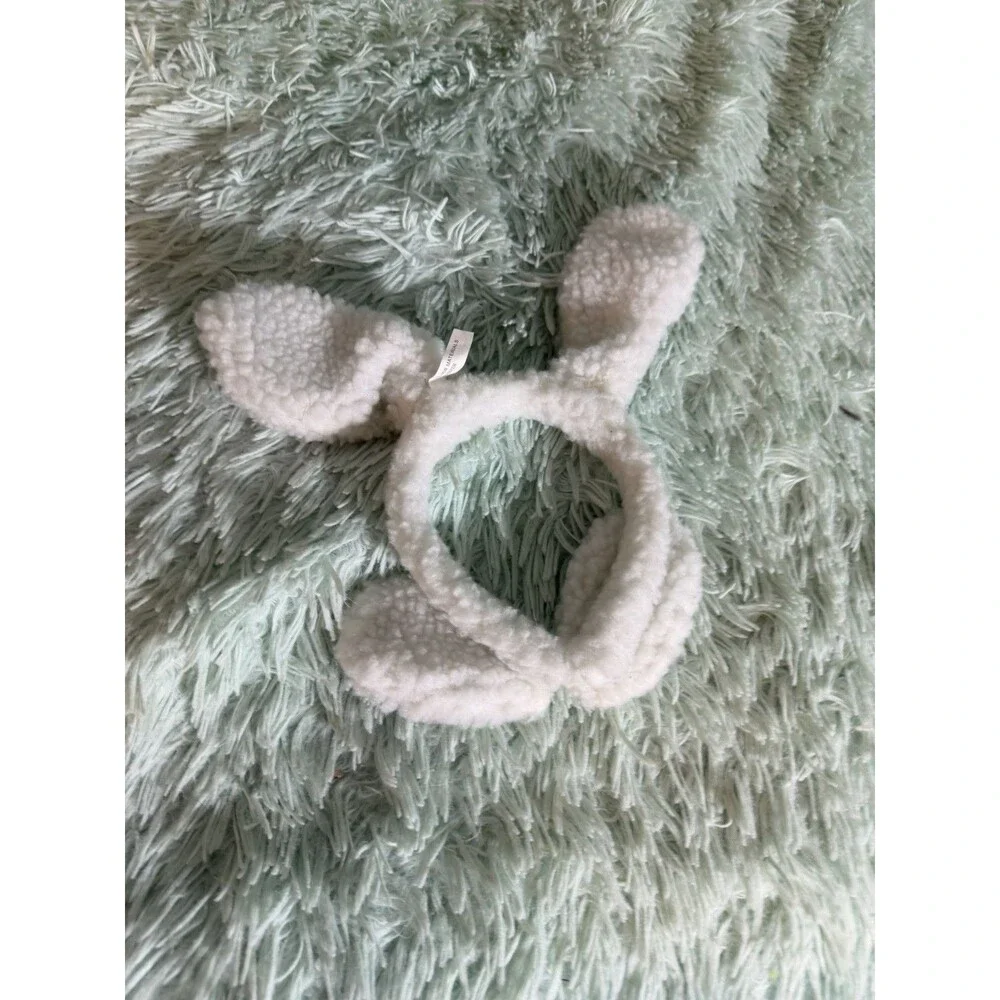 Frost King easter rabbit